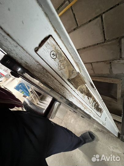 Дверь входная металлическая уличная