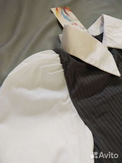 Блузка новая школьная 1-2 класс