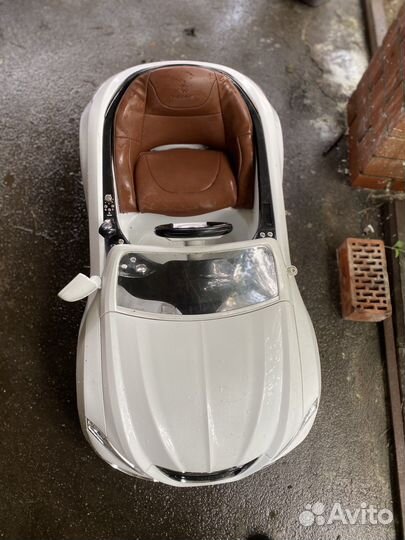 Машина для детей на аккумуляторе