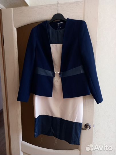 Костюм женский 48 размер
