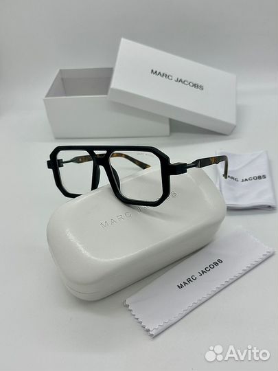 Солнцезащитные очки marc jacobs