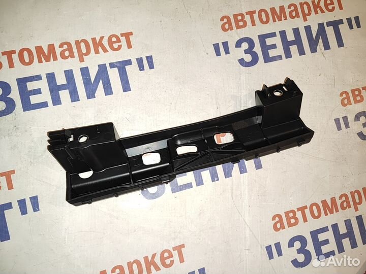 Клипса бампера передняя правая CX-7