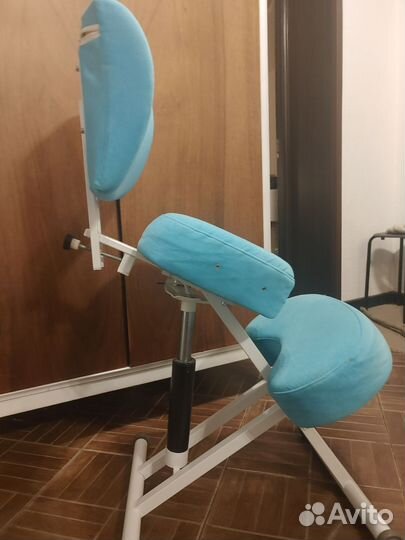 Коленный стул со спинкой