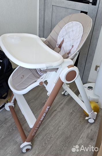 Стульчик для кормления happy baby berny v2