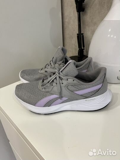 Кроссовки reebok женские 38,5