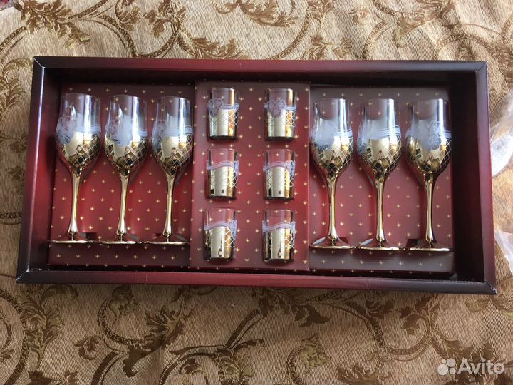 Набор для напитков (бокалы и стопки)