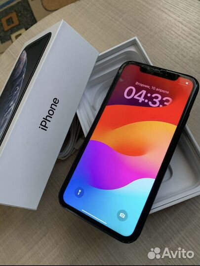 iPhone Xr, 64 ГБ
