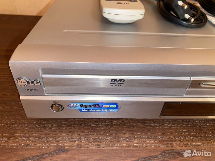 LG DC379 DVD плеер проигрыватель VHS магнитофон