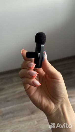 Петличный микрофон для iPhone