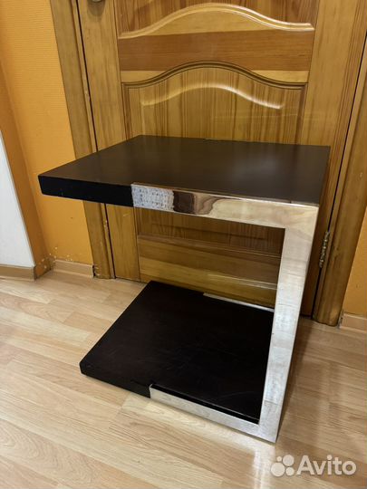 Журнальный столик