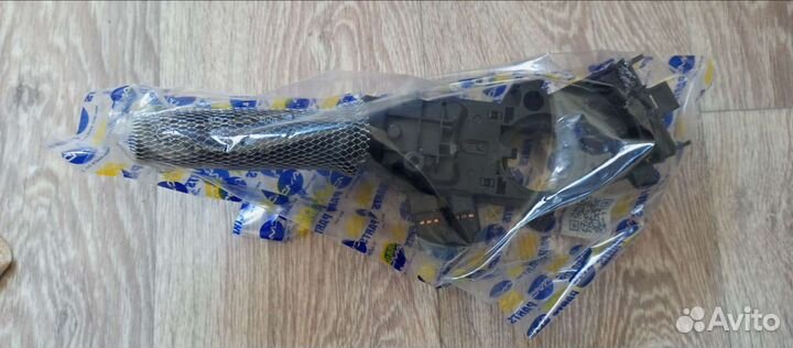 Левый подрулевой переключатель