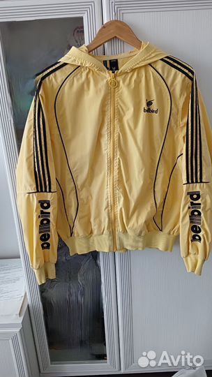 Спортивный костюм женский