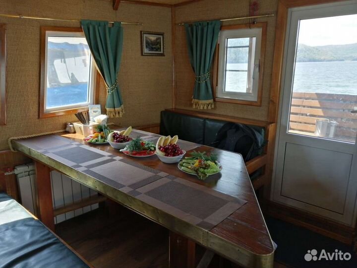 Прогулки по Байкалу на теплоходе, корабле, катере