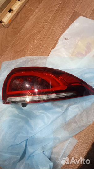 Фонарь правый MB gle