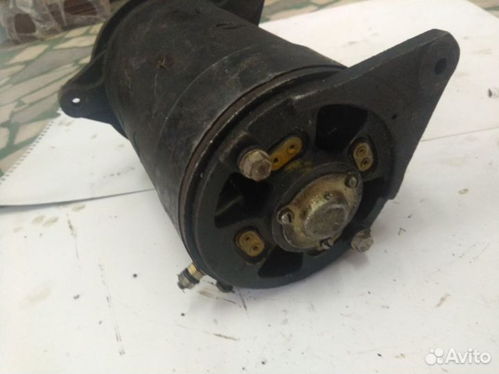 Генератор постоянного тока г-105 б 24 вольта 16 ам