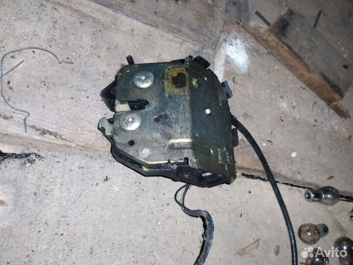 Запчасти ford focus 1 двигатель, сцепл