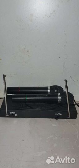 Микрофон беспроводной бу