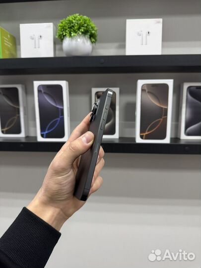 iPhone 15 Pro Max, 256 ГБ