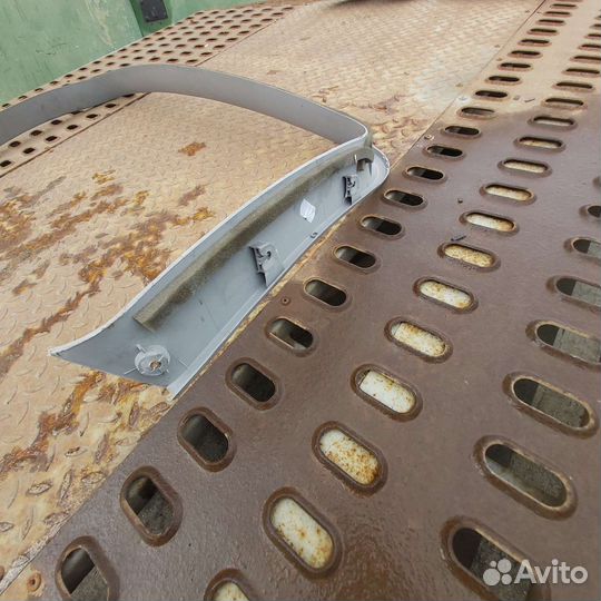 Пластик задней двери Опель мерива