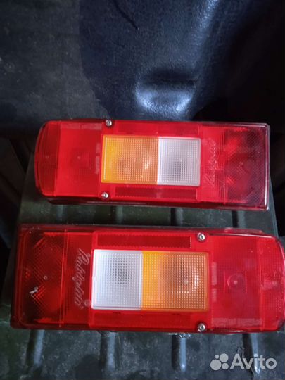 Задние фонари
