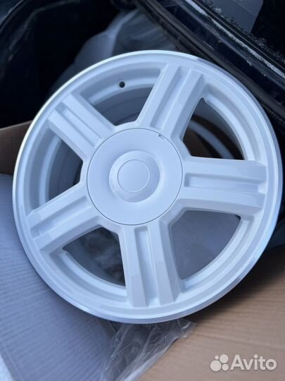 Торусы 15 белые новые