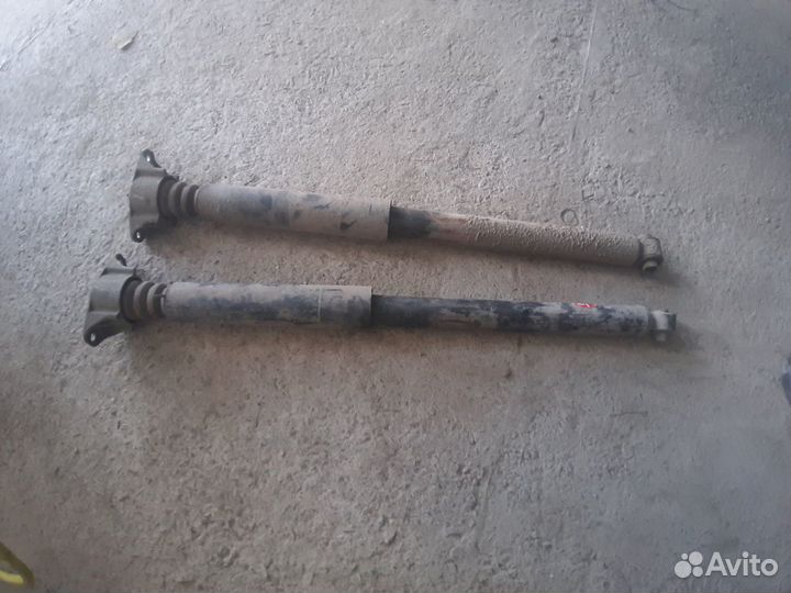 Задние стойки мазда 3 бк