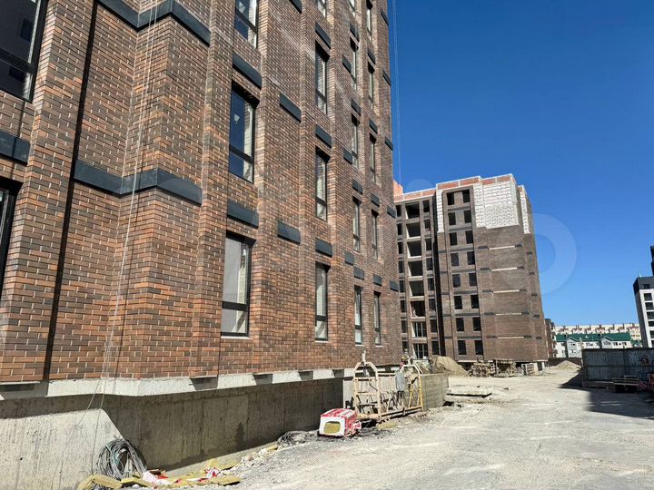 2-к. квартира, 85,1 м², 1/8 эт.