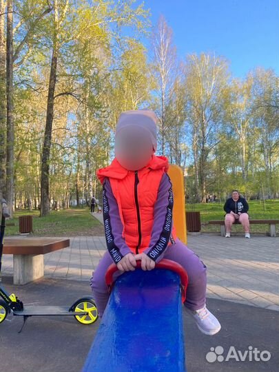 Жилетка на девочку 86