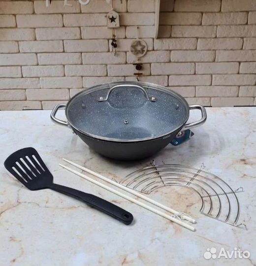 Сковорода вок 26 см с крышкой новая