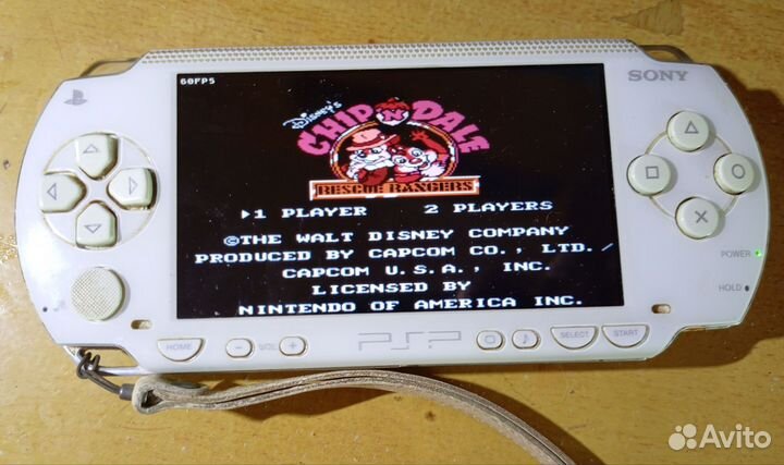 Портативная игровая приставка sony