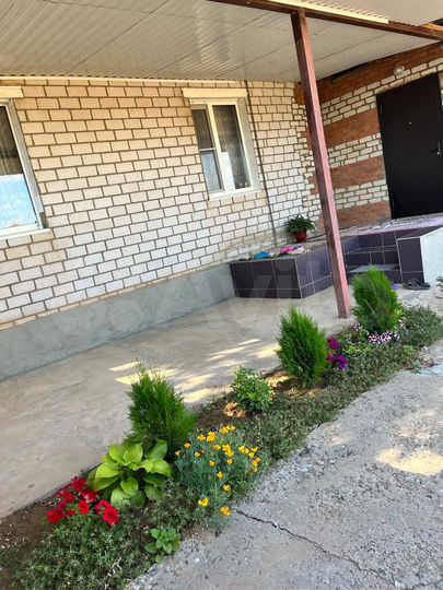 Дом 100 м² на участке 100 сот.