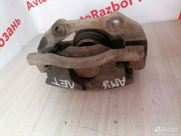 Суппорт передний левый Chery Amulet