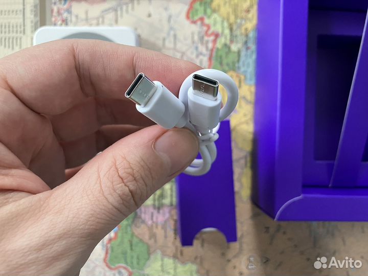 Пауэрбанк с беспроводной зарядкой 5000 mAh