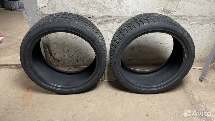 Dunlop SP Winter Ice02 275/35 R20