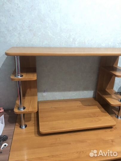 Компьютерный стол