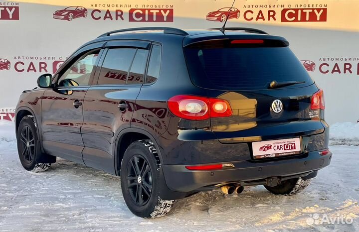 Volkswagen Tiguan 2.0 AT, 2011, 226 000 км