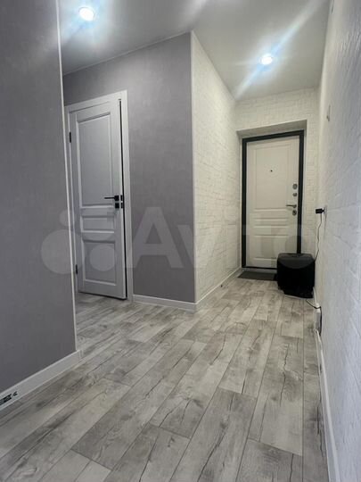 4-к. квартира, 77 м², 1/5 эт.