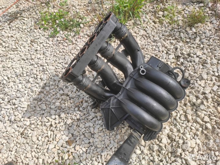 Коллектор впускной Volkswagen Passat B5 1.6