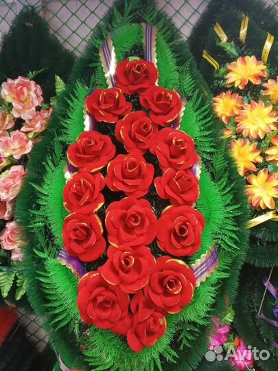 Ритуальные венки и корзины на похороны