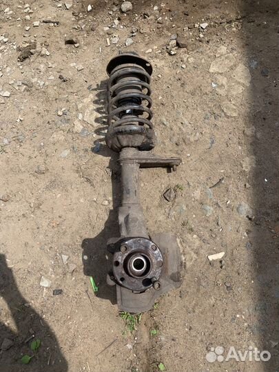 Поворотный кулак передний левый chevrolet lanos