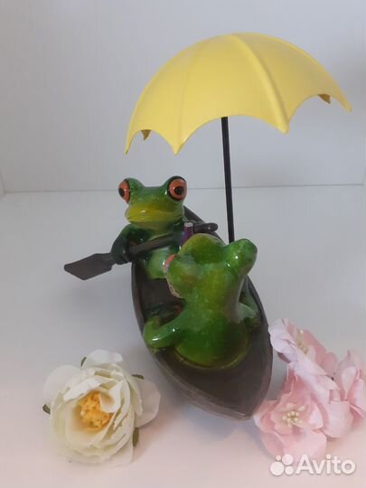 Статуэтка лягушат