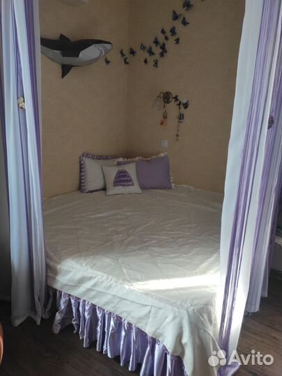 Покрывало на кровать и подушки