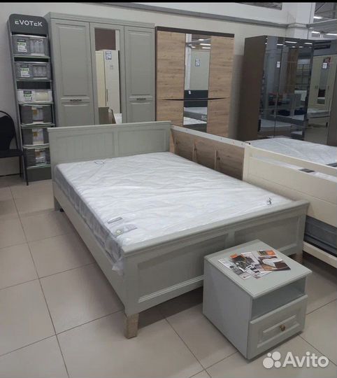 Кровати из массива сосны
