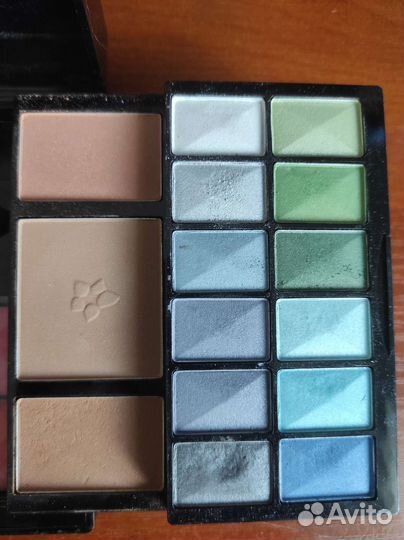 Палетка косметики для лица от Летуаль