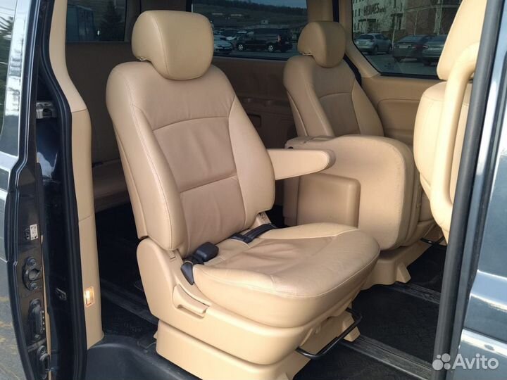 Пассажирские перевозки минивен