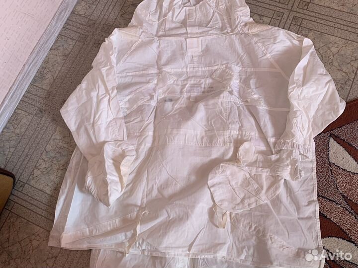 Защитный костюм