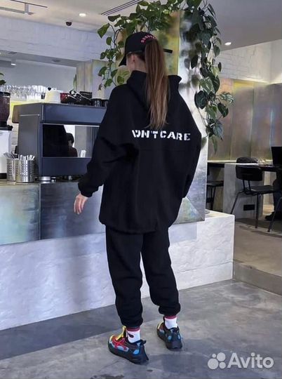 Новый спортивный костюм на флисе