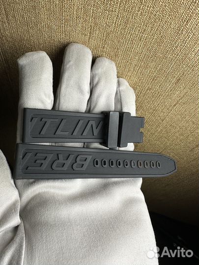 Черный ремешок 22-20 с надписью Breitling каучук