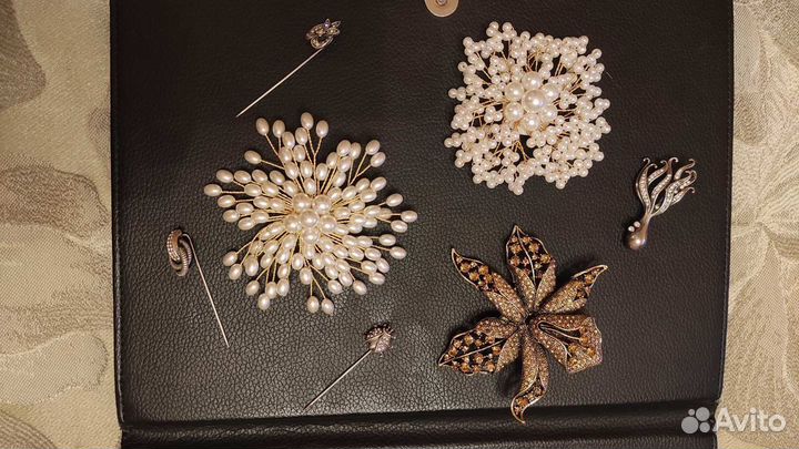 Женская брошь новая
