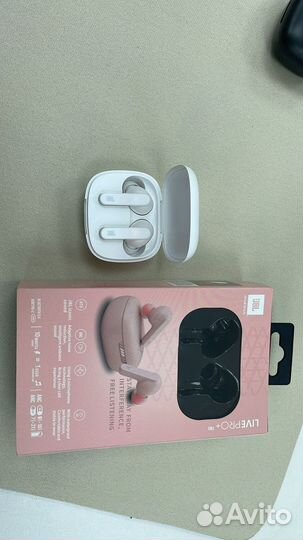 Наушники jbl live pro+